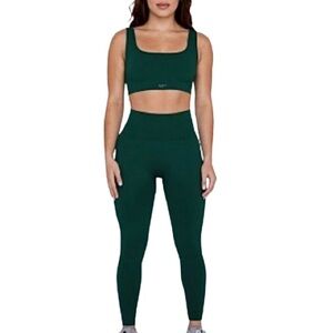 SET ACTIVE- Form Cloud Sports Bra & Legging Set. Hunter Green. Size: Small